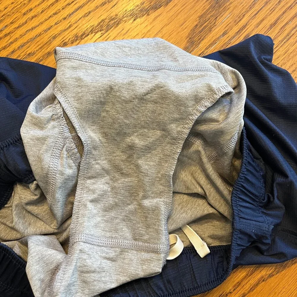 Tracksmith Twilight Short Navy XS - Picture 4 of 6